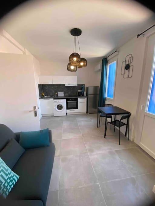 Le Berlioz-Studio-Clim-Wifi-Balcon Apartment Beziers Bagian luar foto